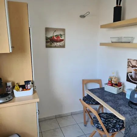 Apartment Airport Valentina Meckenbeuren