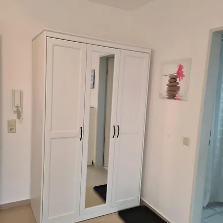 Apartment Airport Valentina