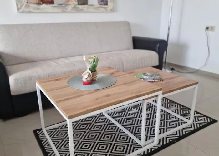 Airport Valentina Апартаменты